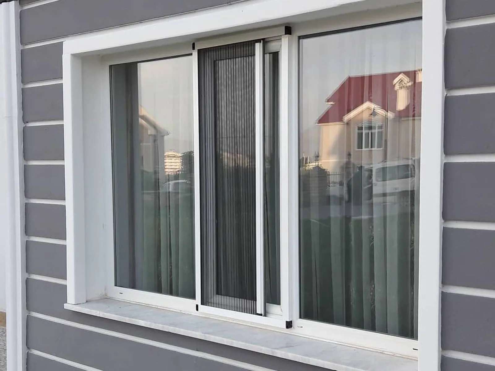Anteks PVC pencere sineklik sistemi uygulaması